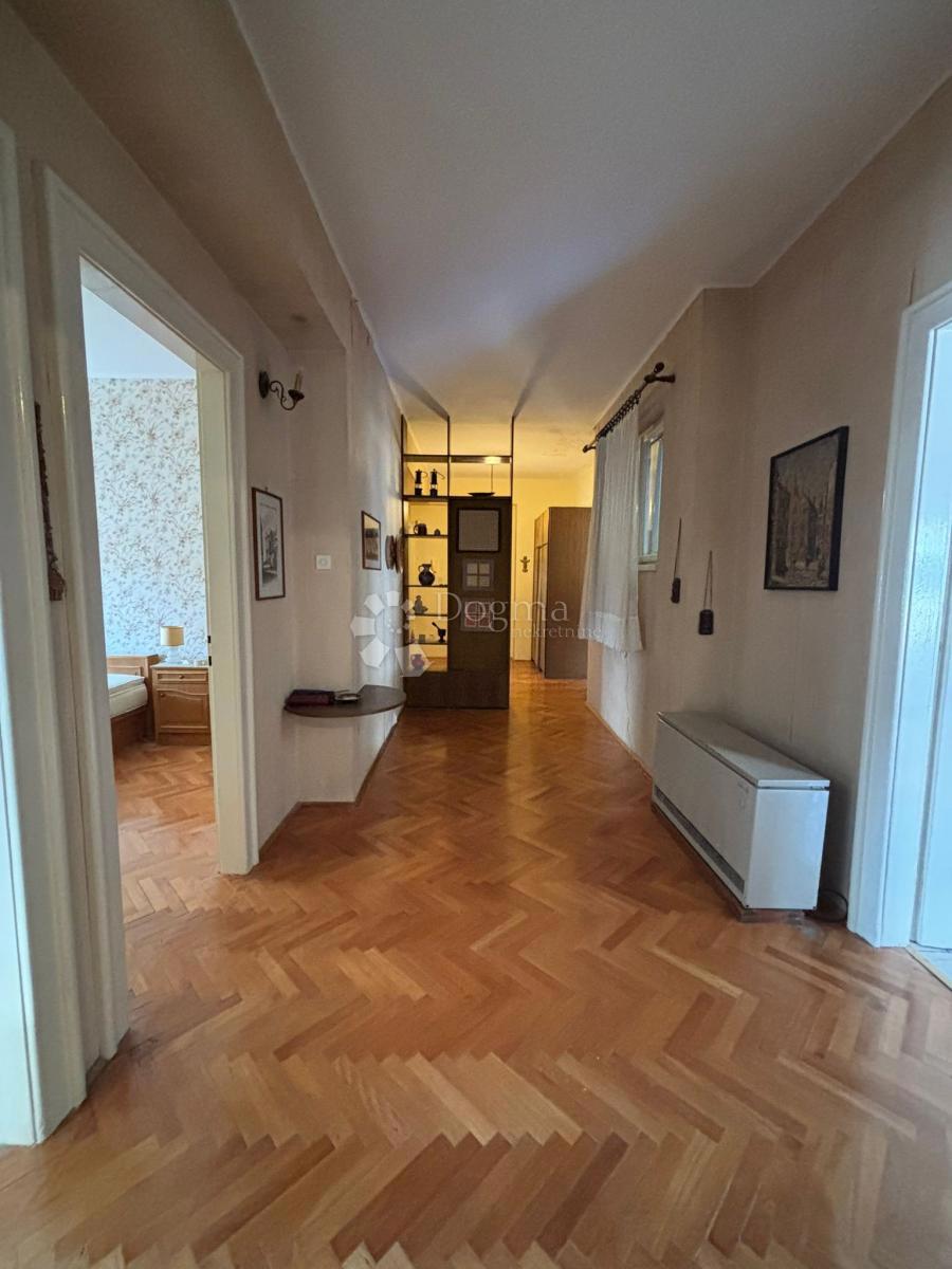 Allogio Manuš, Split, 121,87m2