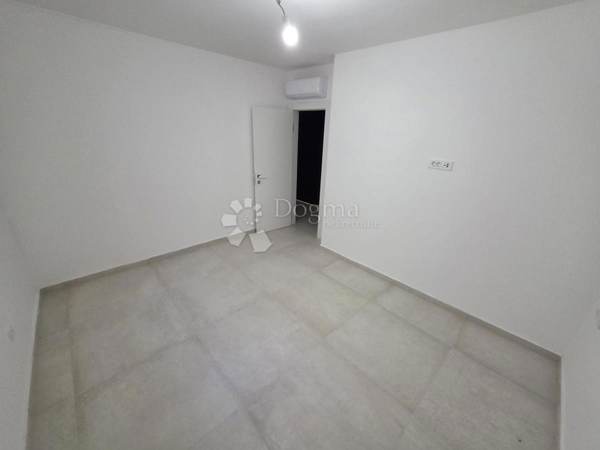 Allogio Rogoznica, 66,80m2