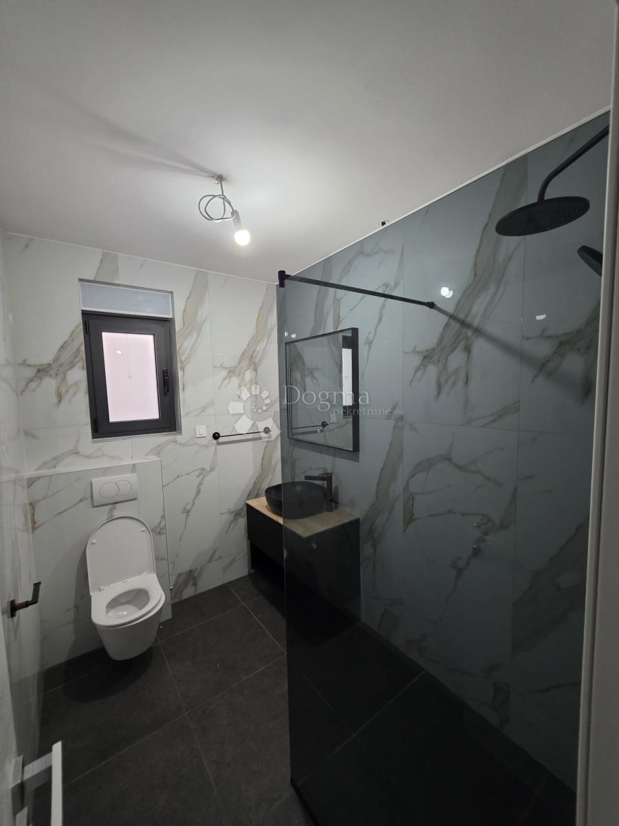 Allogio Rogoznica, 66,80m2