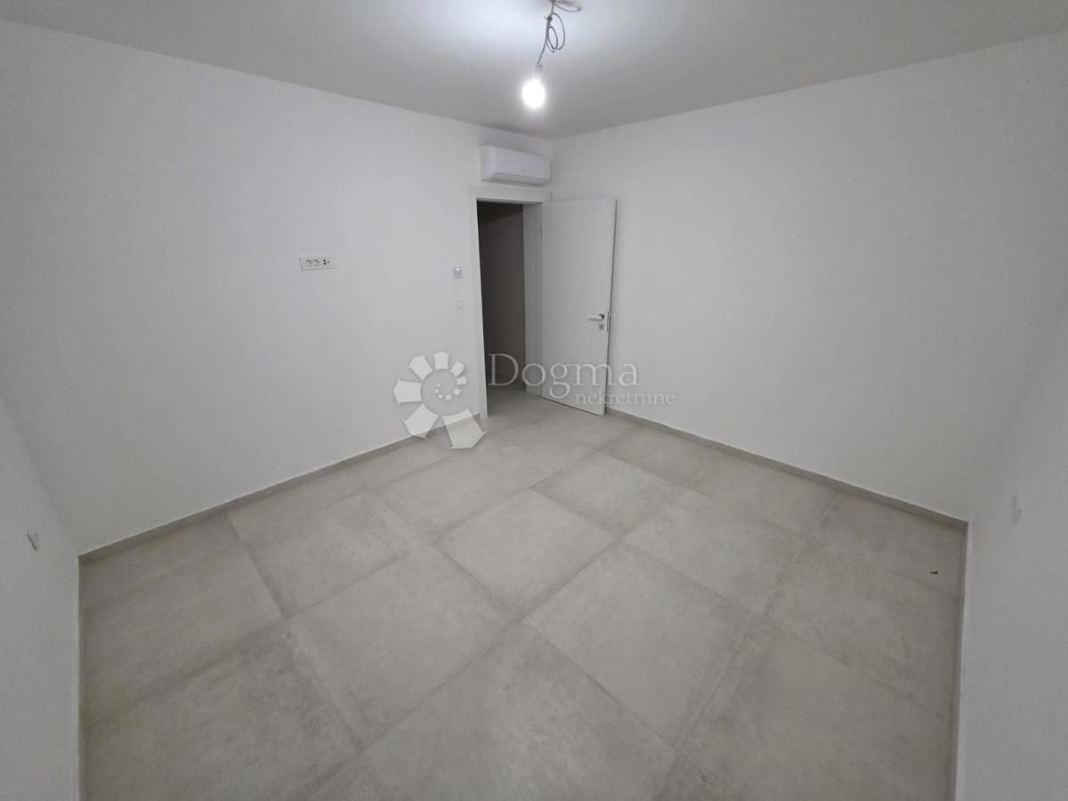 Allogio Rogoznica, 66,80m2