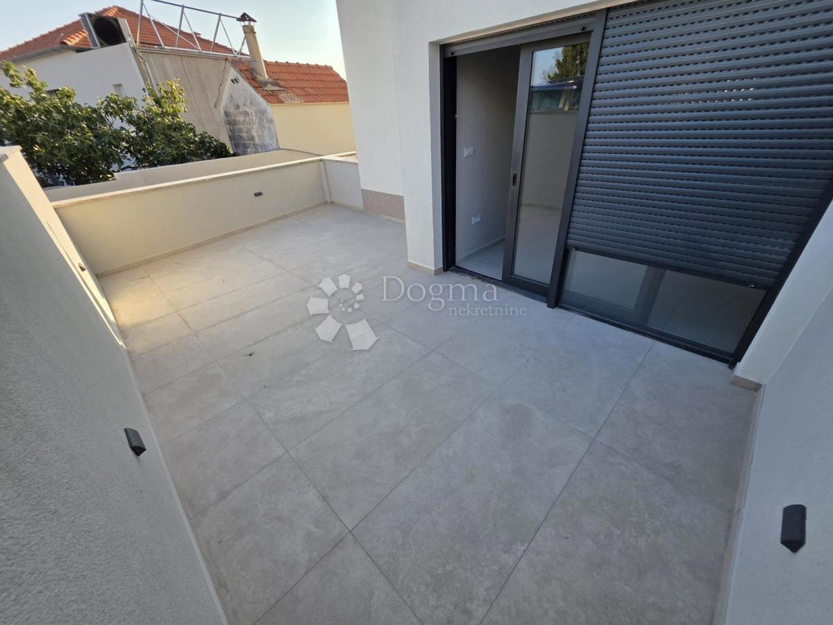 Allogio Rogoznica, 66,80m2