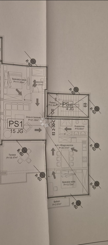 IN VENDITA – ELEGANTE APPARTAMENTO CON DUE CAMERE AL SECONDO PIANO, PRIMOŠTEN