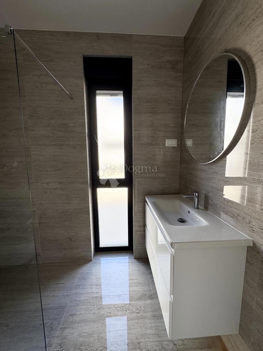 Allogio Belafuža, Zadar, 102m2