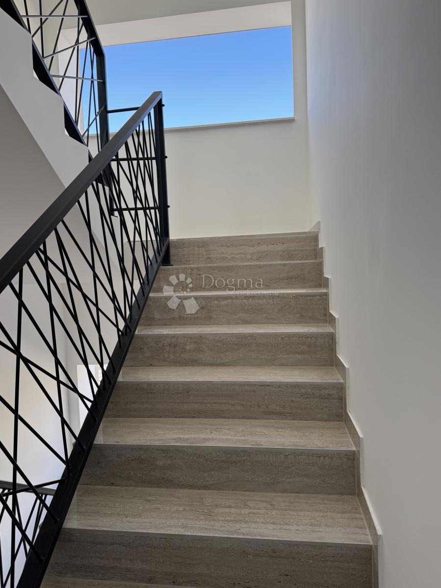 Allogio Belafuža, Zadar, 102m2