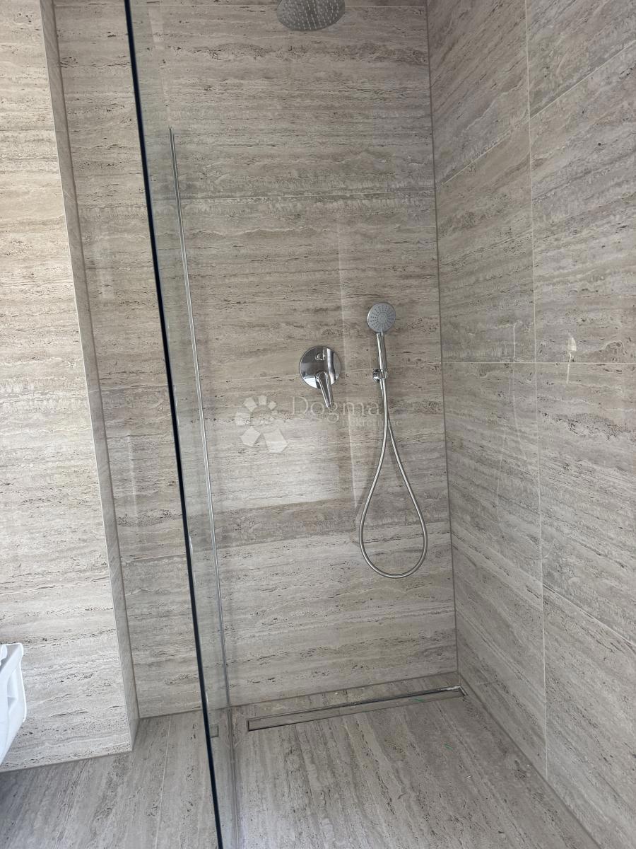 Allogio Belafuža, Zadar, 102m2