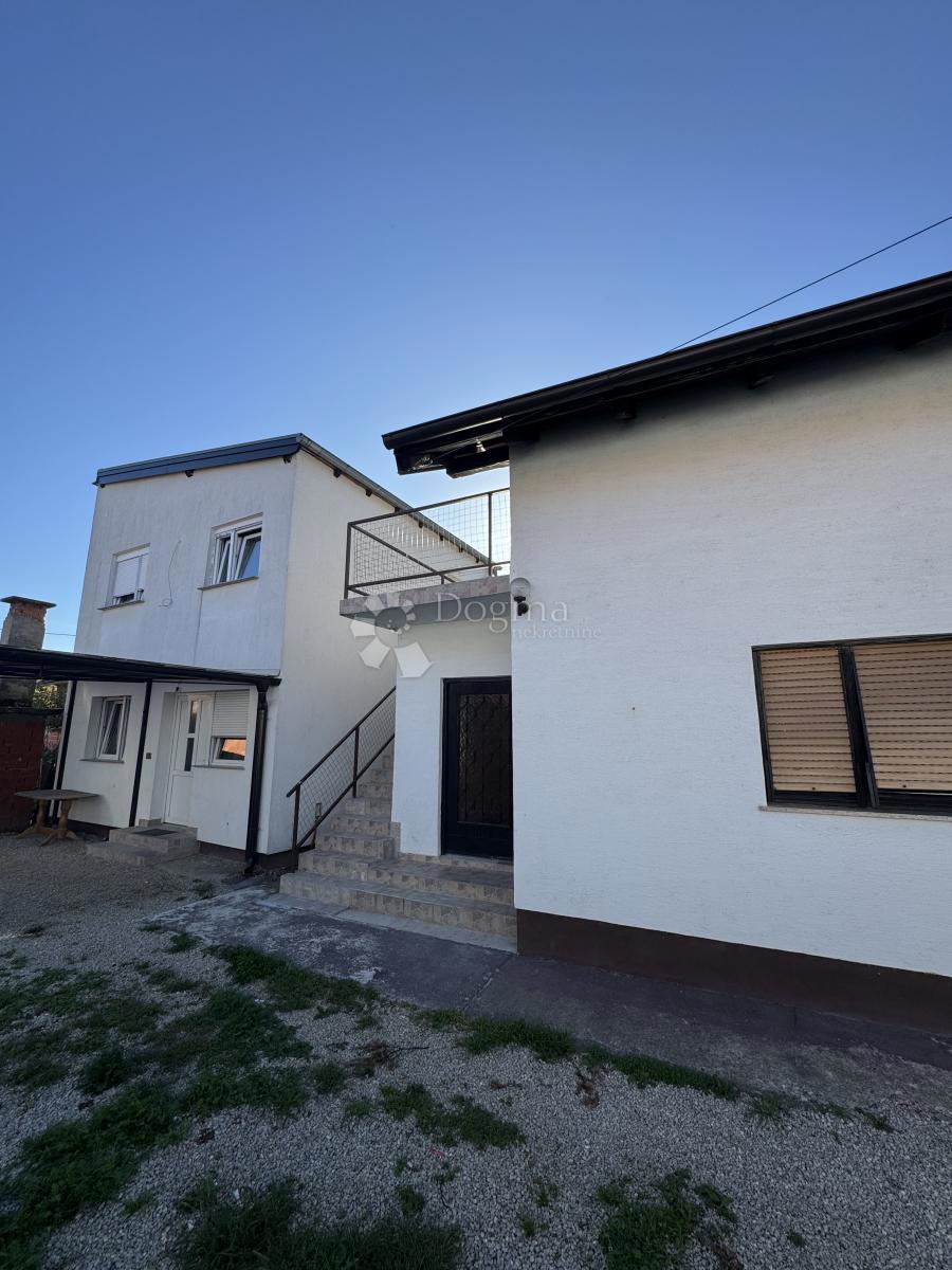 Casa Donja Dubrava, 245m2