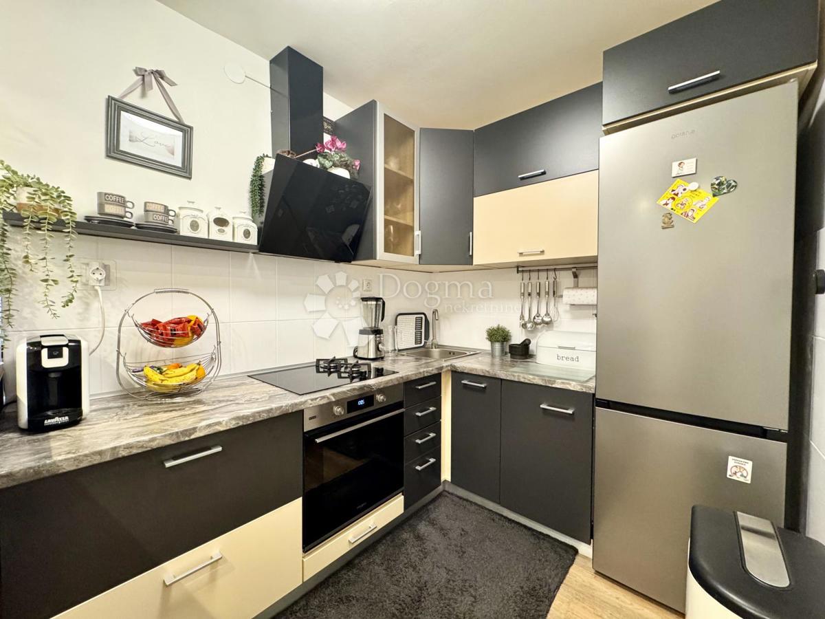 Allogio Centar, Rijeka, 59,43m2