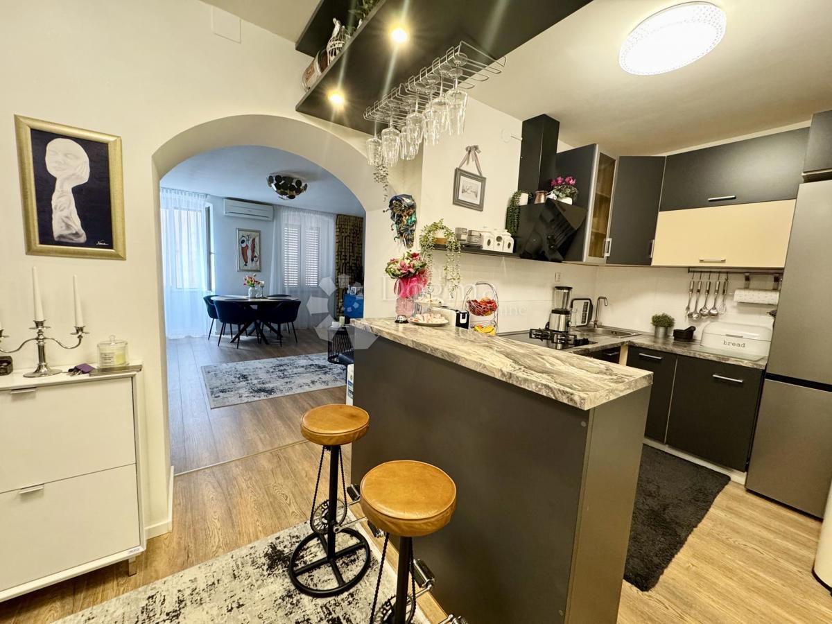 Allogio Centar, Rijeka, 59,43m2