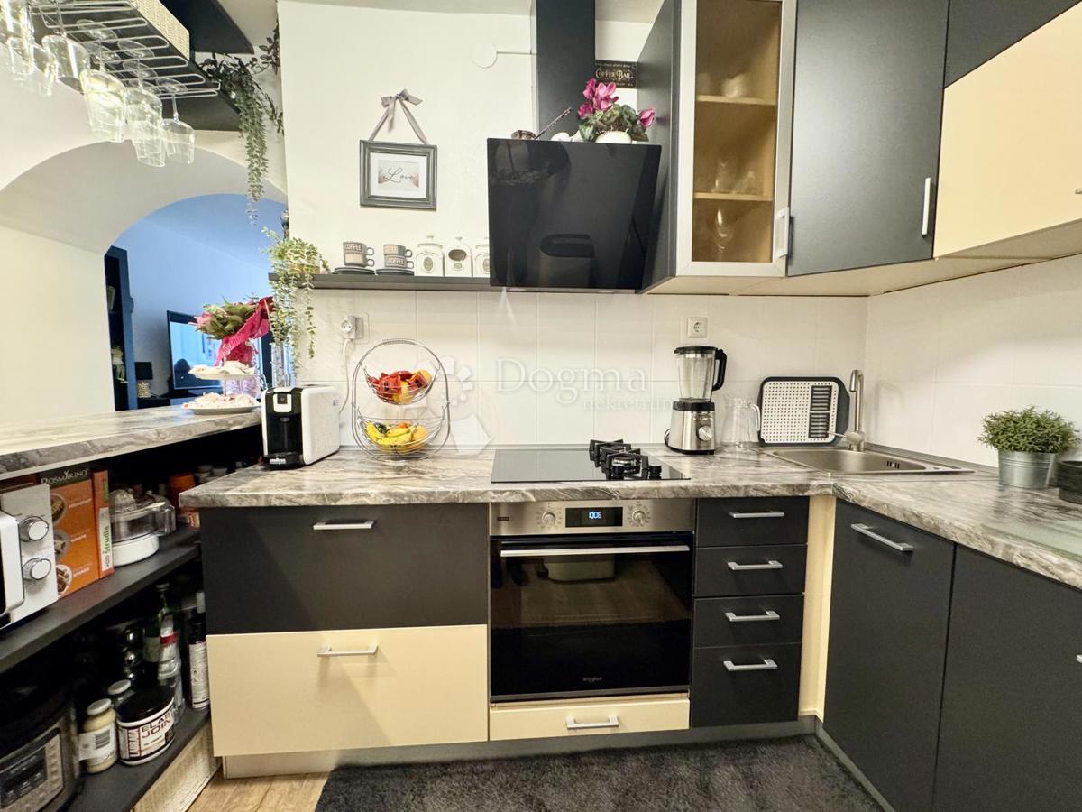 Allogio Centar, Rijeka, 59,43m2