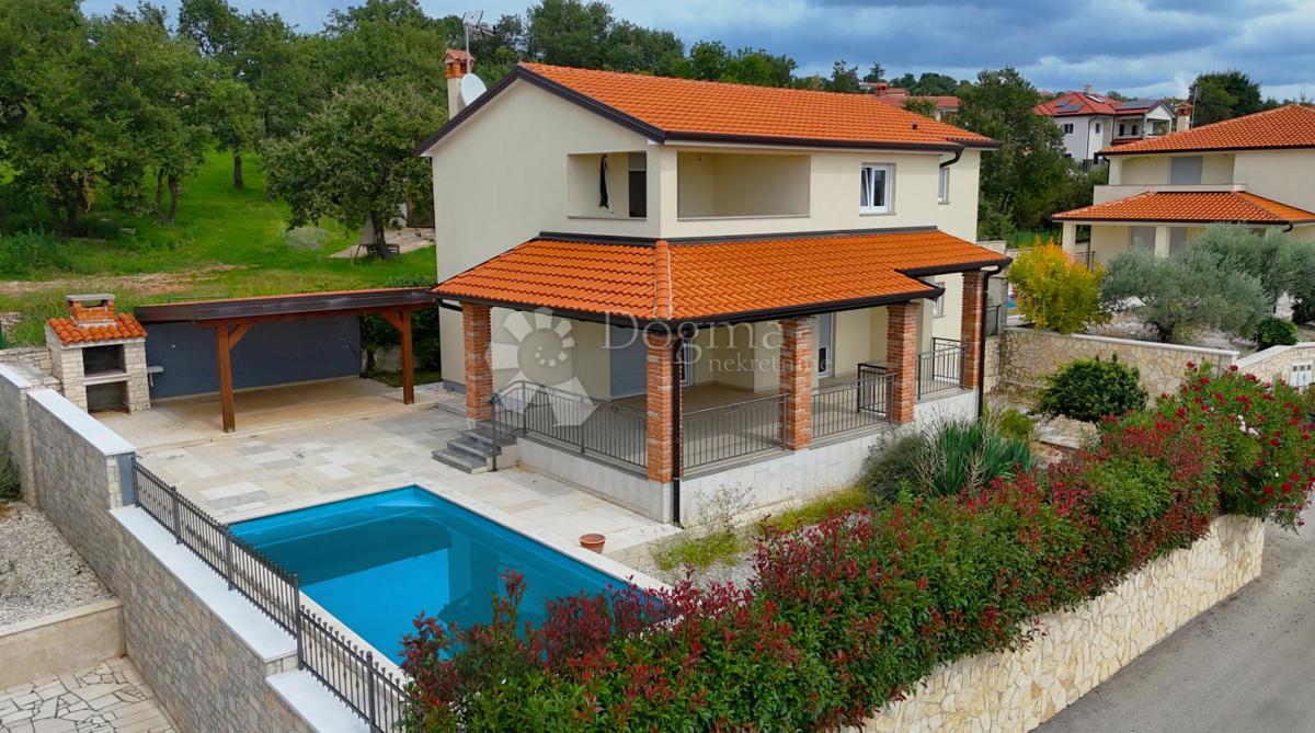 Casa Kaštelir, Kaštelir-Labinci, 180m2