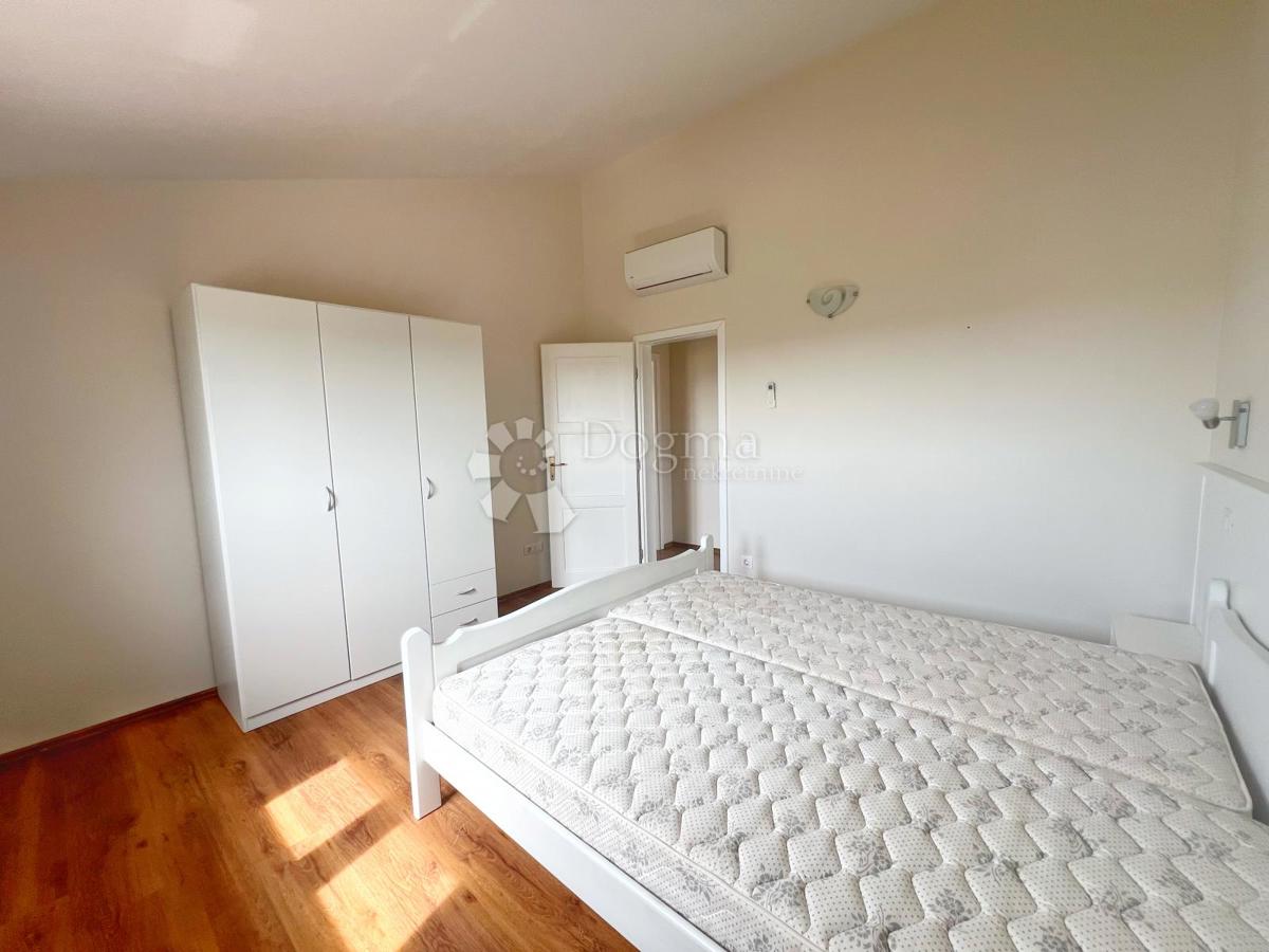 Casa Kaštelir, Kaštelir-Labinci, 180m2