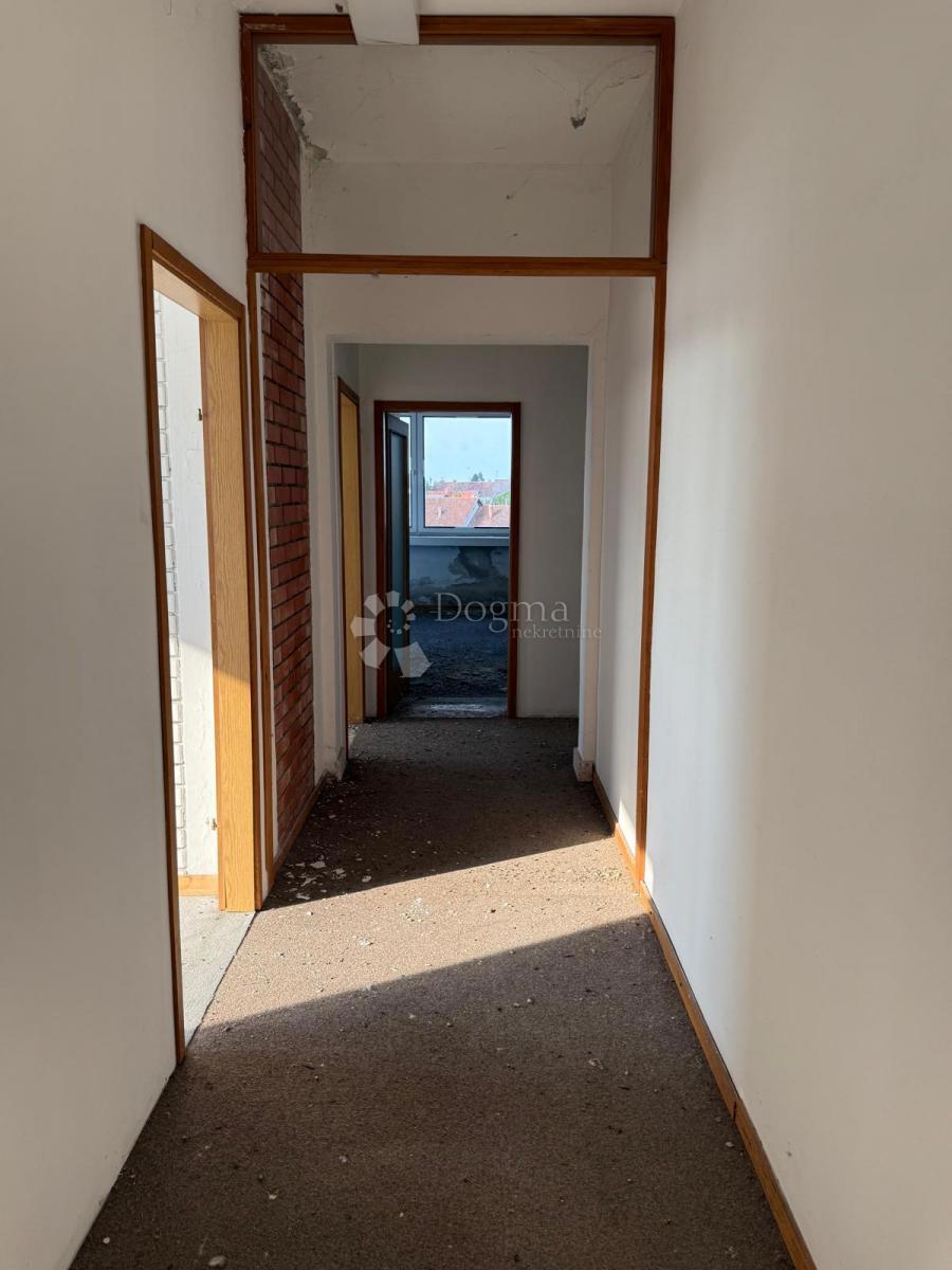 Locale commerciale Jug, Čakovec, 1.484m2