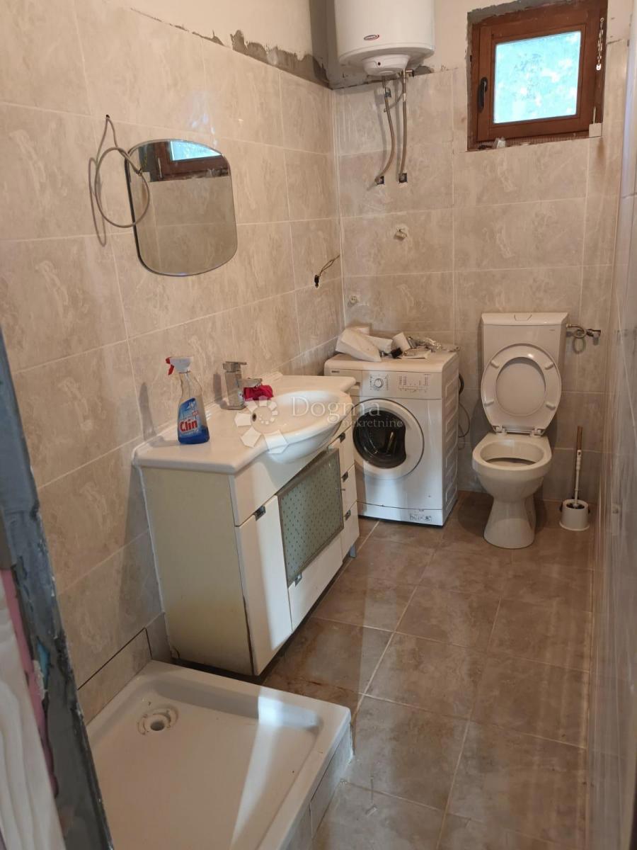 Casa Mogorić, Gospić - Okolica, 110m2