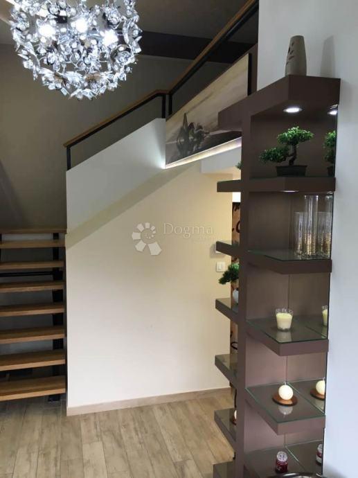 Locale commerciale Špansko, Stenjevec, 61,43m2