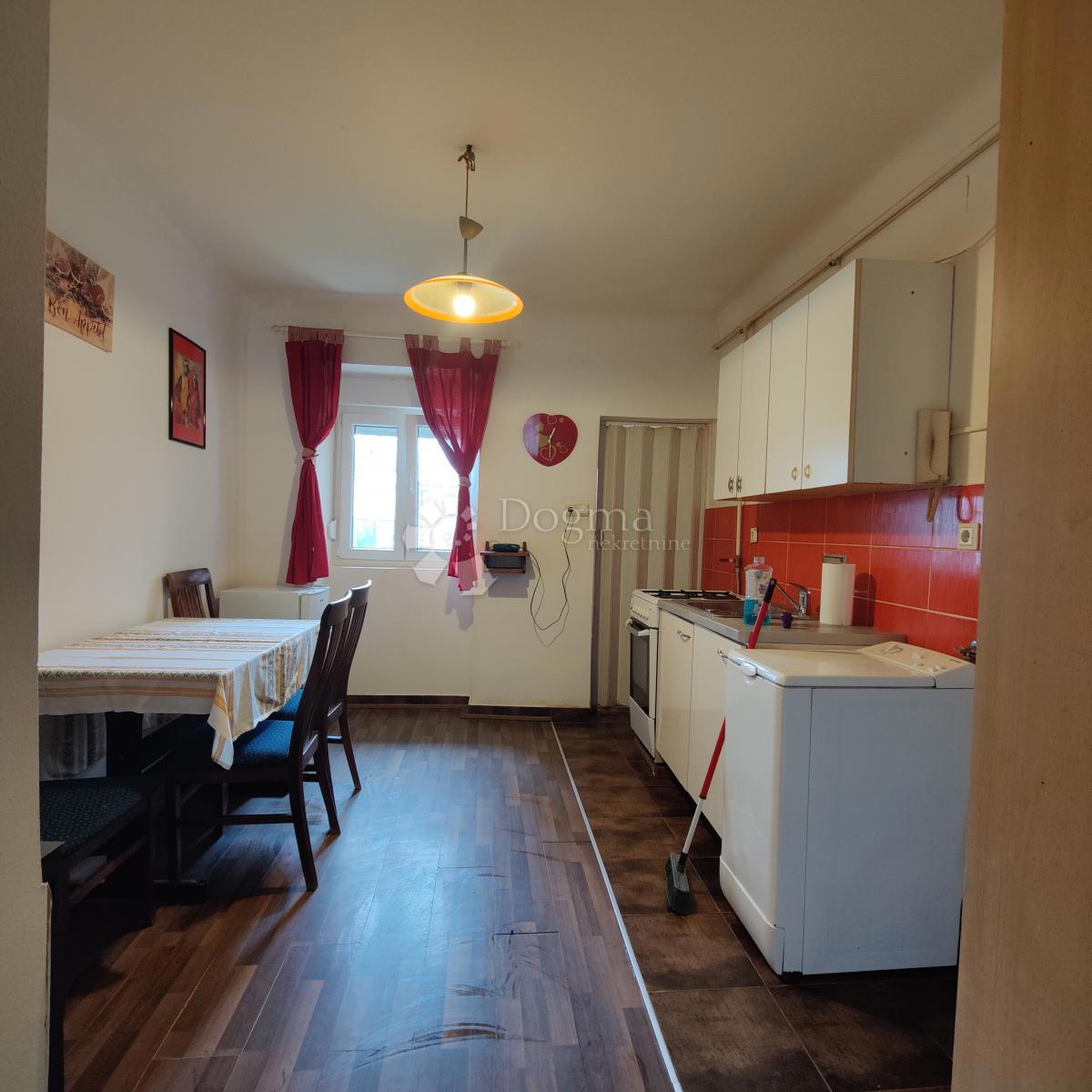 Allogio Gajevo, Trešnjevka - Jug, TR, 34m2