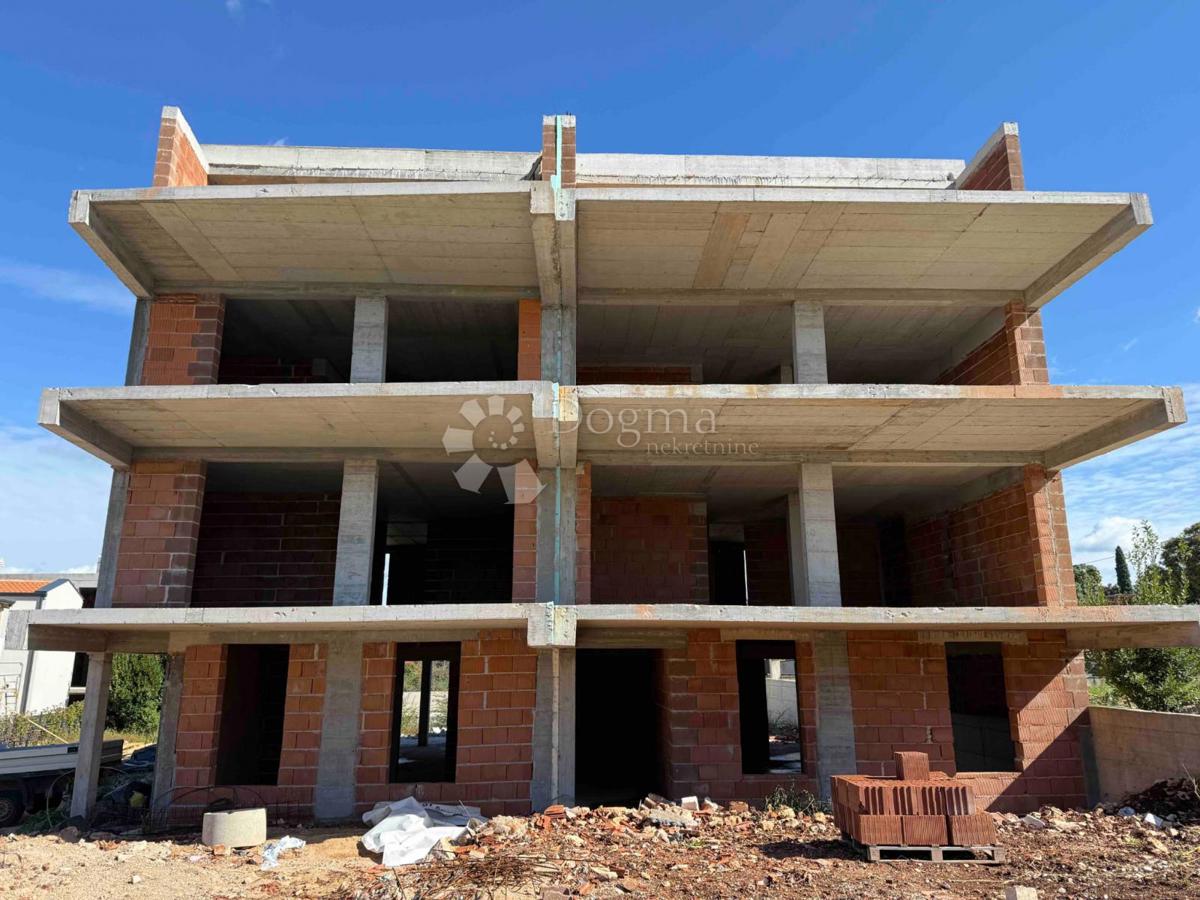 Edificio Tar, Tar-Vabriga, 620m2