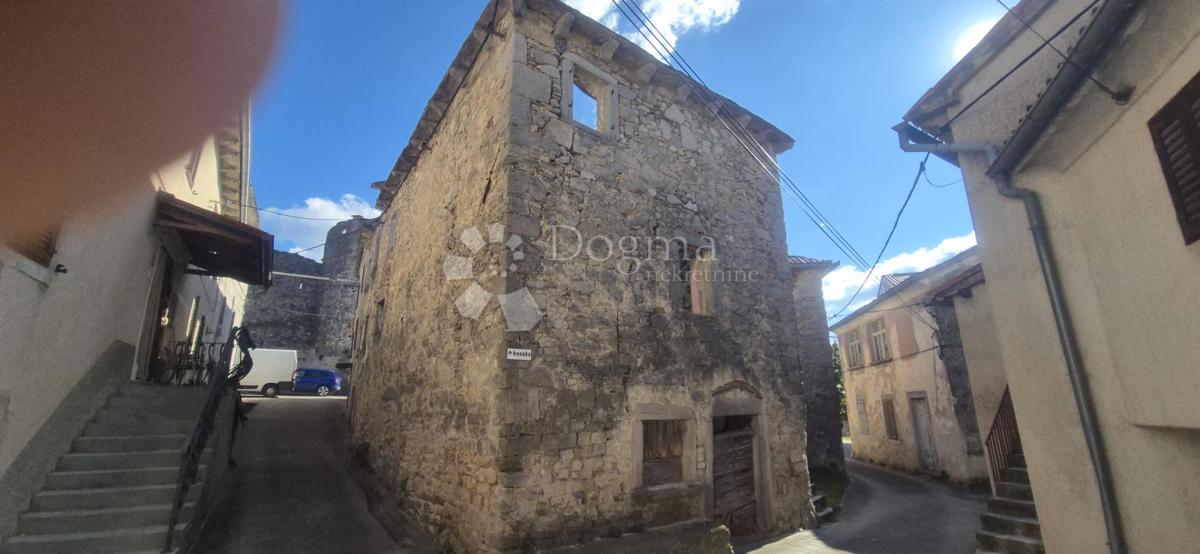 Casa Boljun, Lupoglav, 70m2