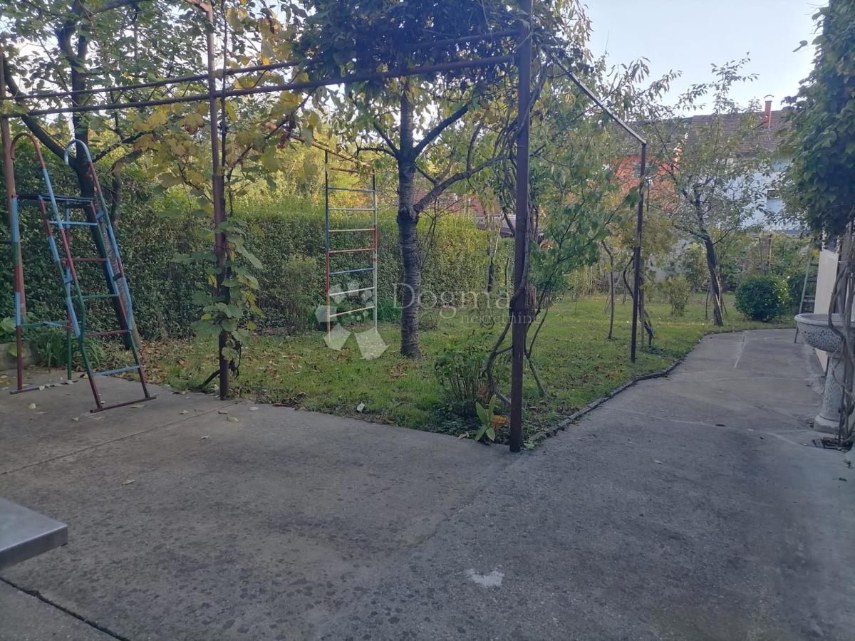 Casa Kraljevečki Novaki, Sesvete, 373m2