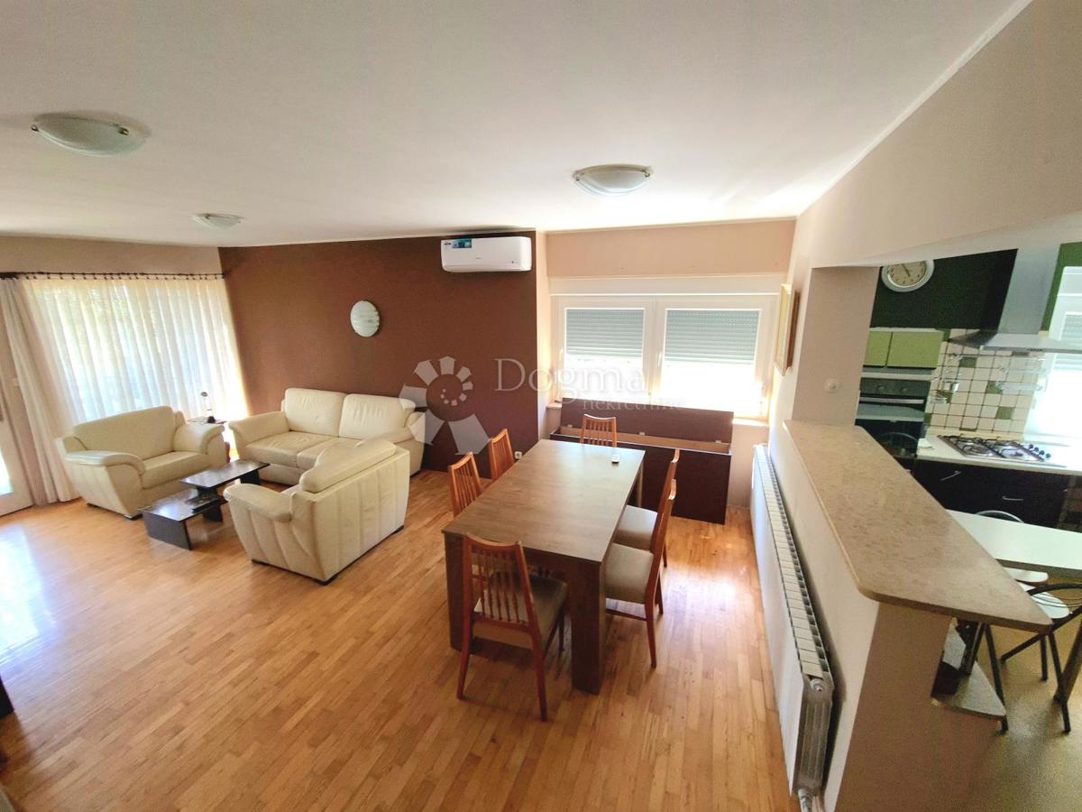 Casa Kraljevečki Novaki, Sesvete, 373m2