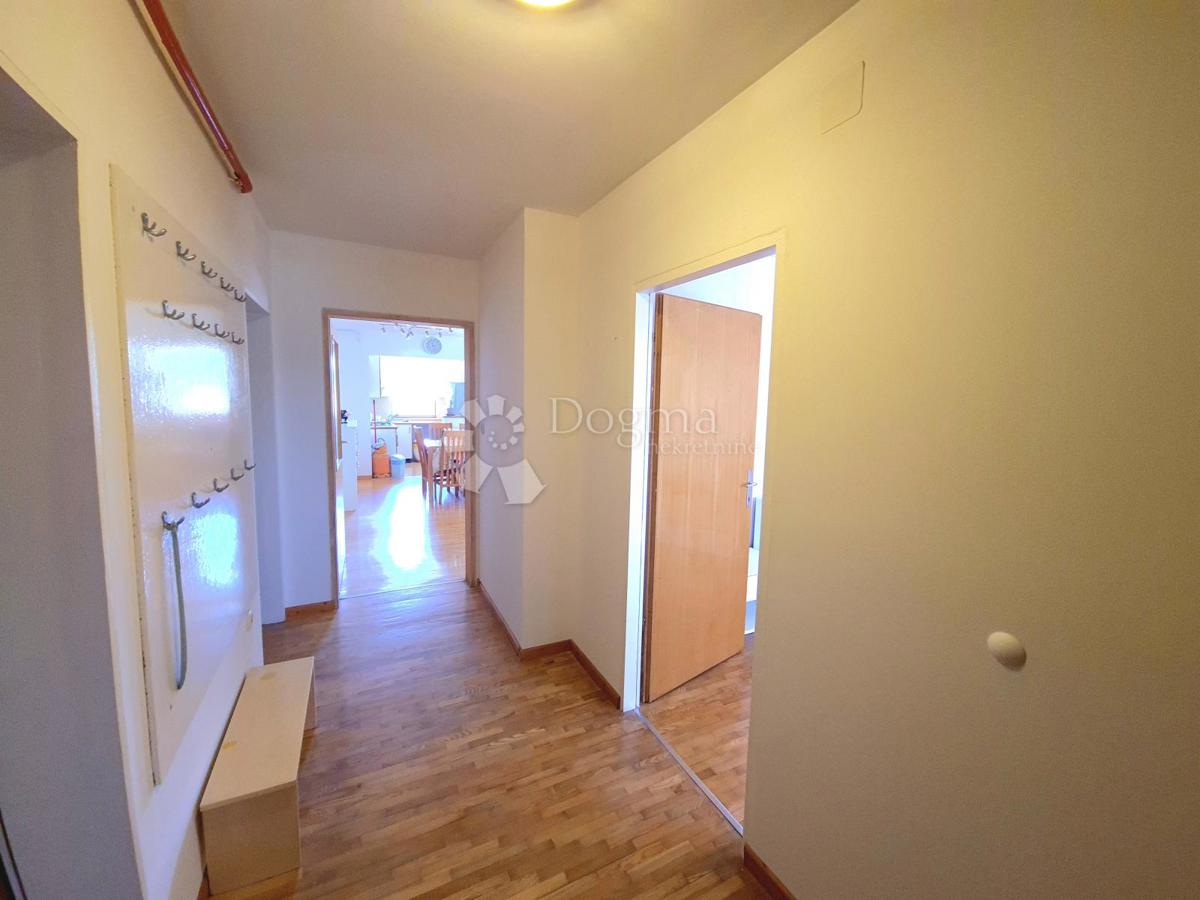 Casa Kraljevečki Novaki, Sesvete, 373m2