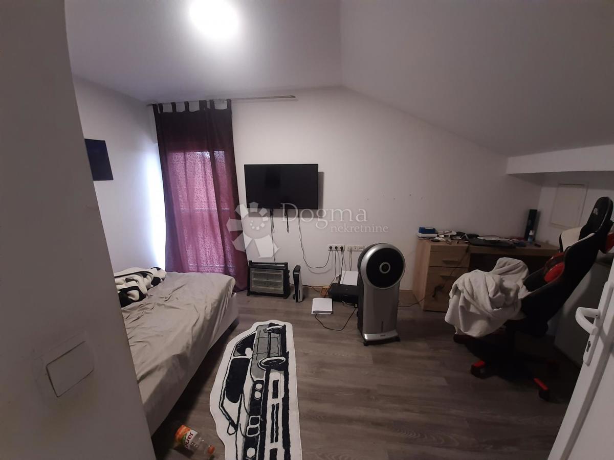 Casa Sesvetski Kobiljak, Sesvete, 426m2