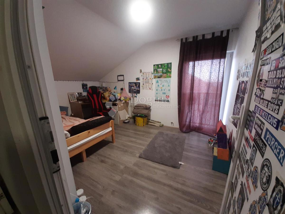 Casa Sesvetski Kobiljak, Sesvete, 426m2