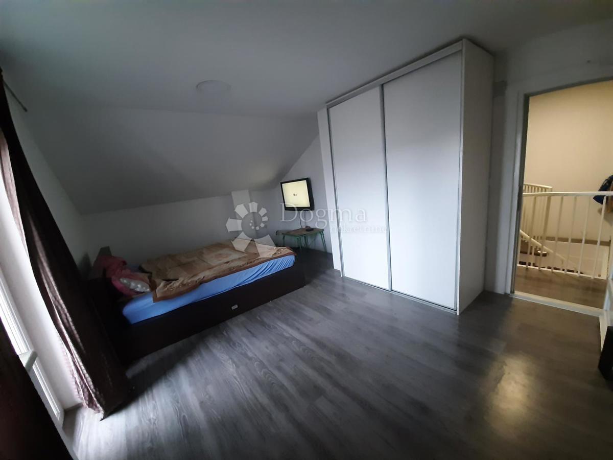 Casa Sesvetski Kobiljak, Sesvete, 426m2