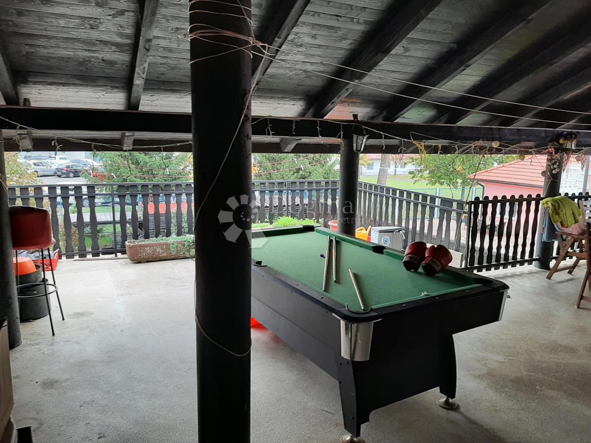 Casa Sesvetski Kobiljak, Sesvete, 426m2