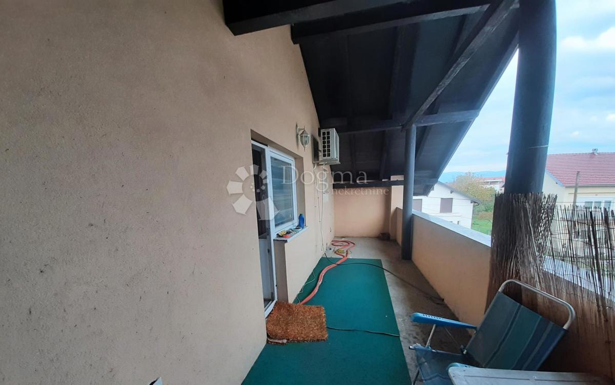 Casa Sesvetski Kobiljak, Sesvete, 426m2