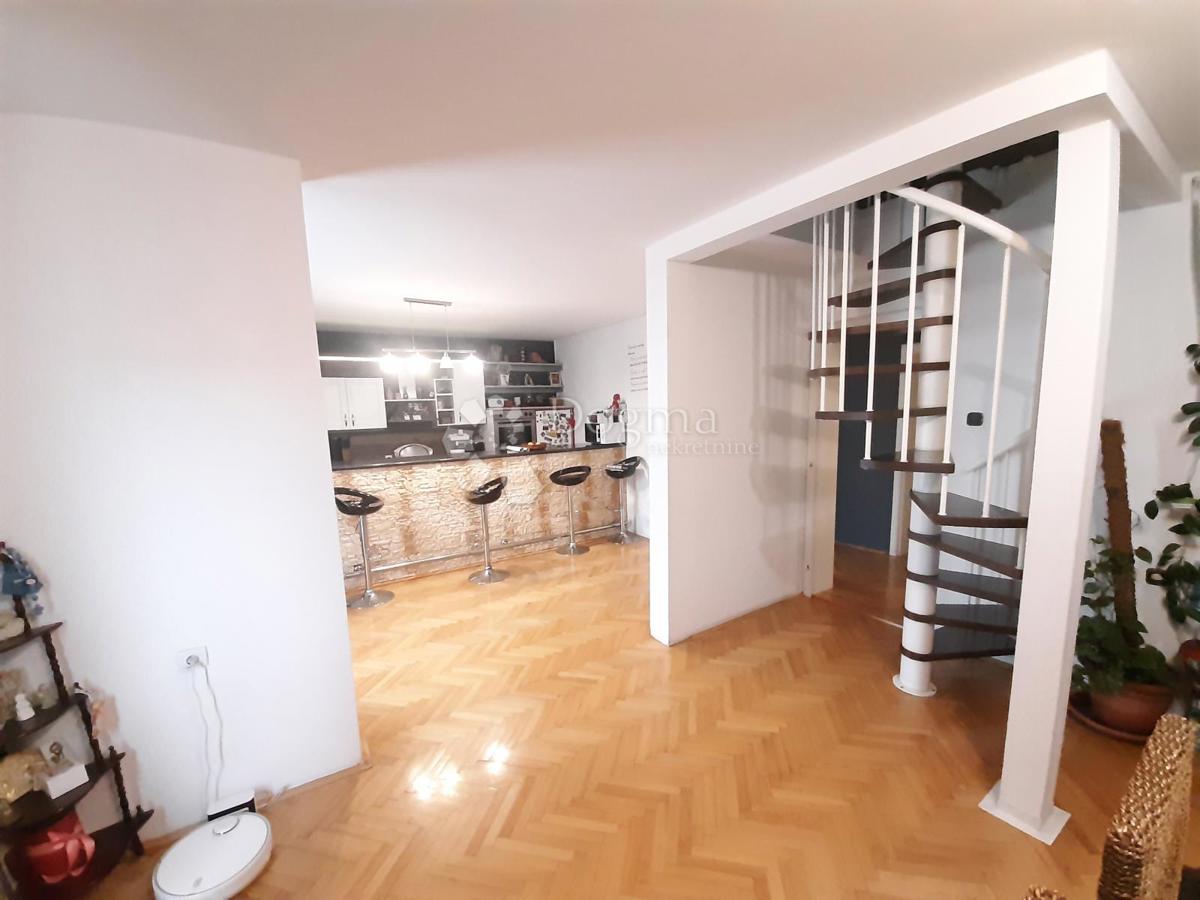 Casa Sesvetski Kobiljak, Sesvete, 426m2