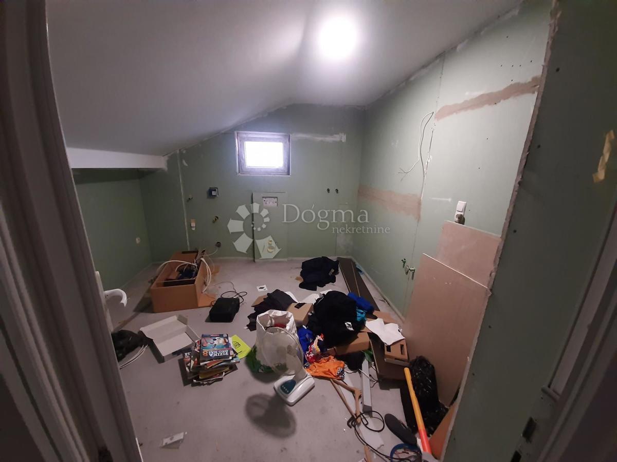 Casa Sesvetski Kobiljak, Sesvete, 426m2