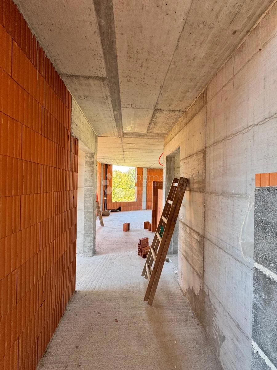 Allogio Veli vrh, Pula, 118,35m2