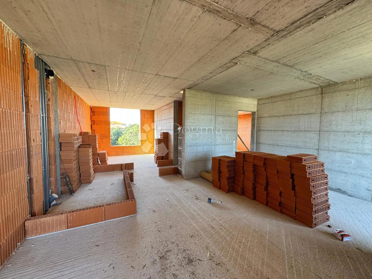 Allogio Veli vrh, Pula, 118,35m2