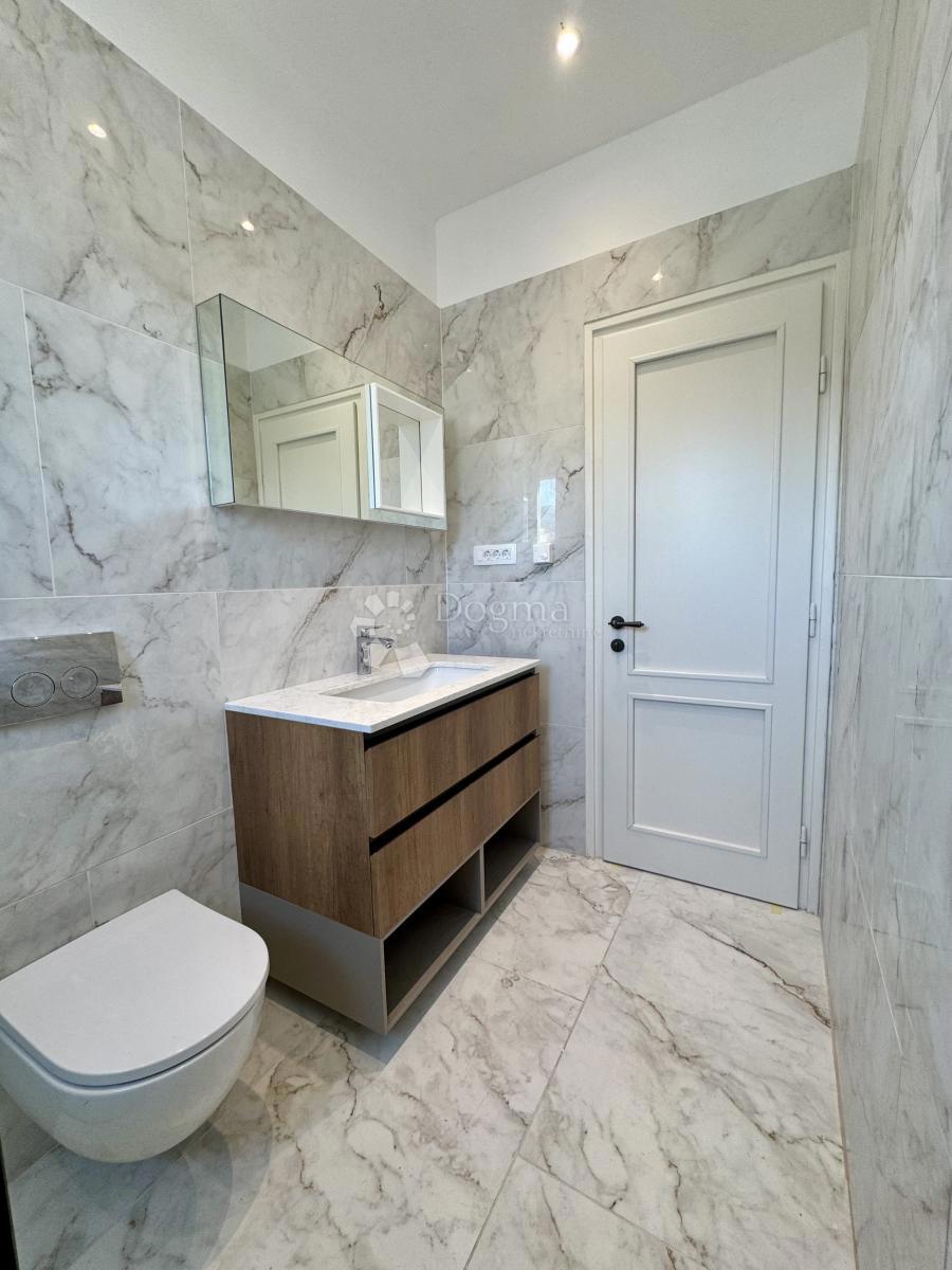 Allogio Novi Vinodolski, 57,20m2