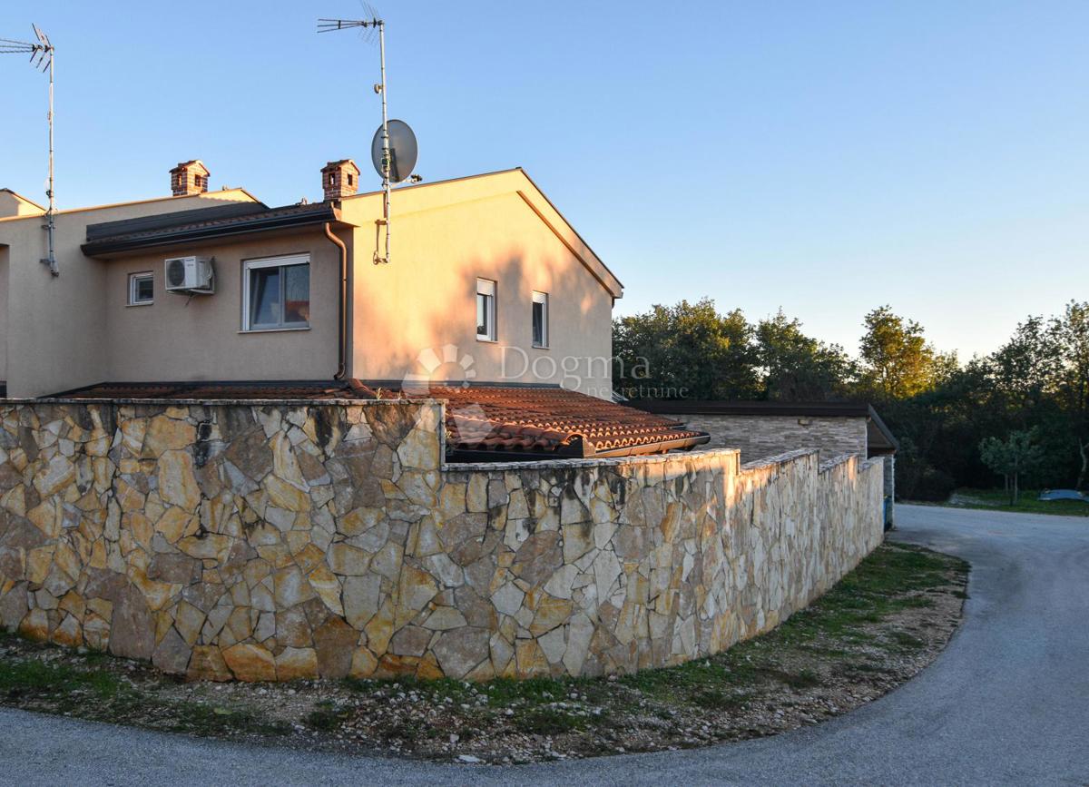 Casa Kaštel, Buje, 120m2