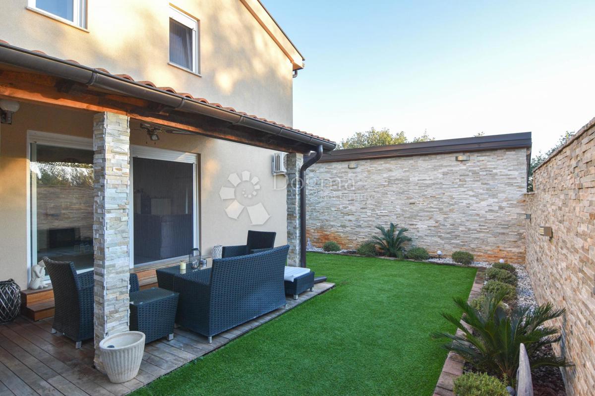 Casa Kaštel, Buje, 120m2