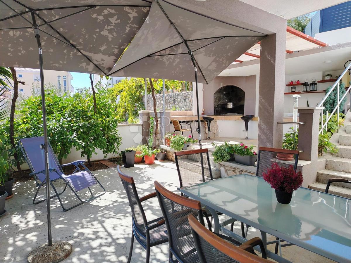 Casa Okrug Gornji, Okrug, 366m2