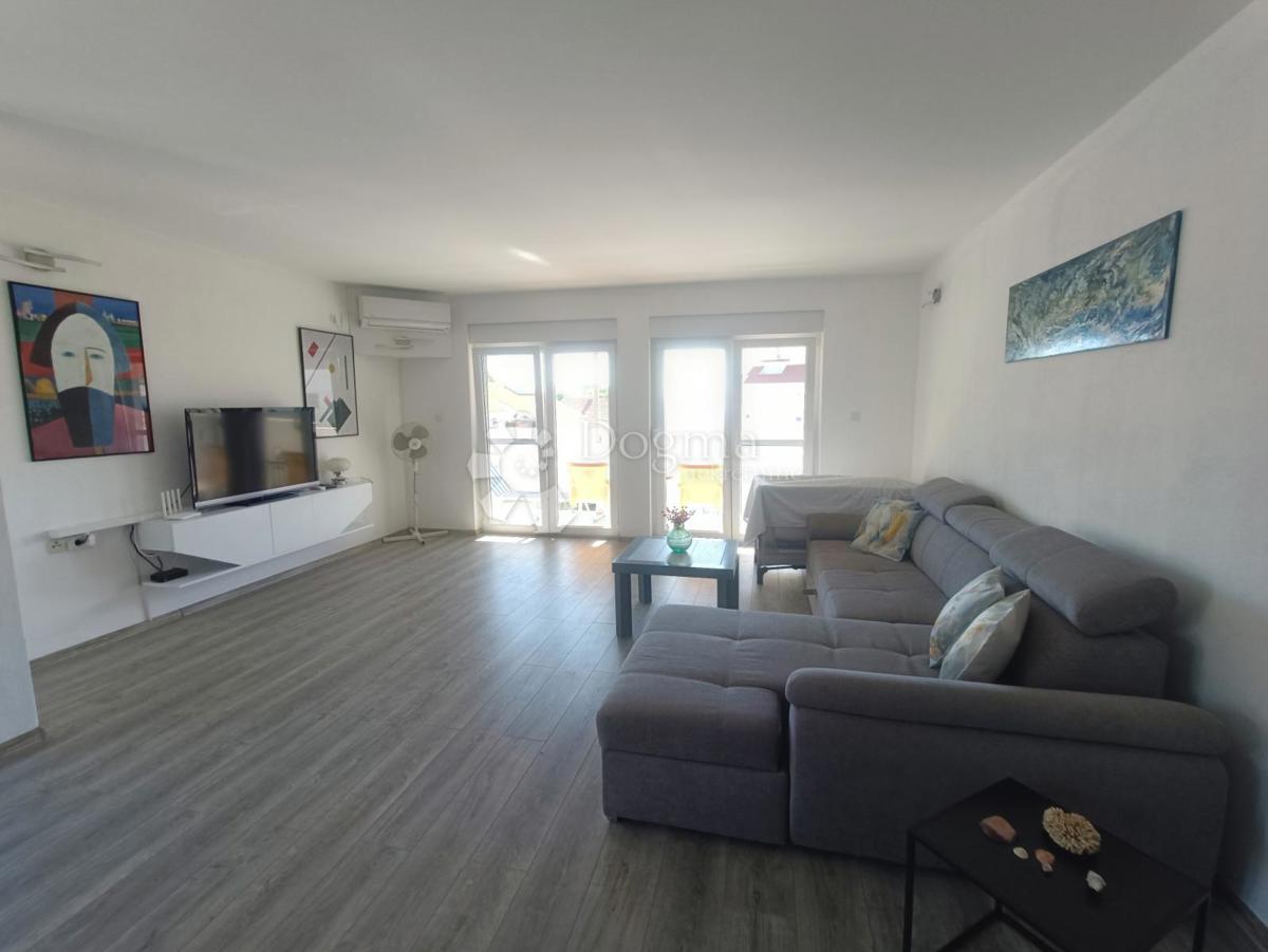 Casa Okrug Gornji, Okrug, 366m2