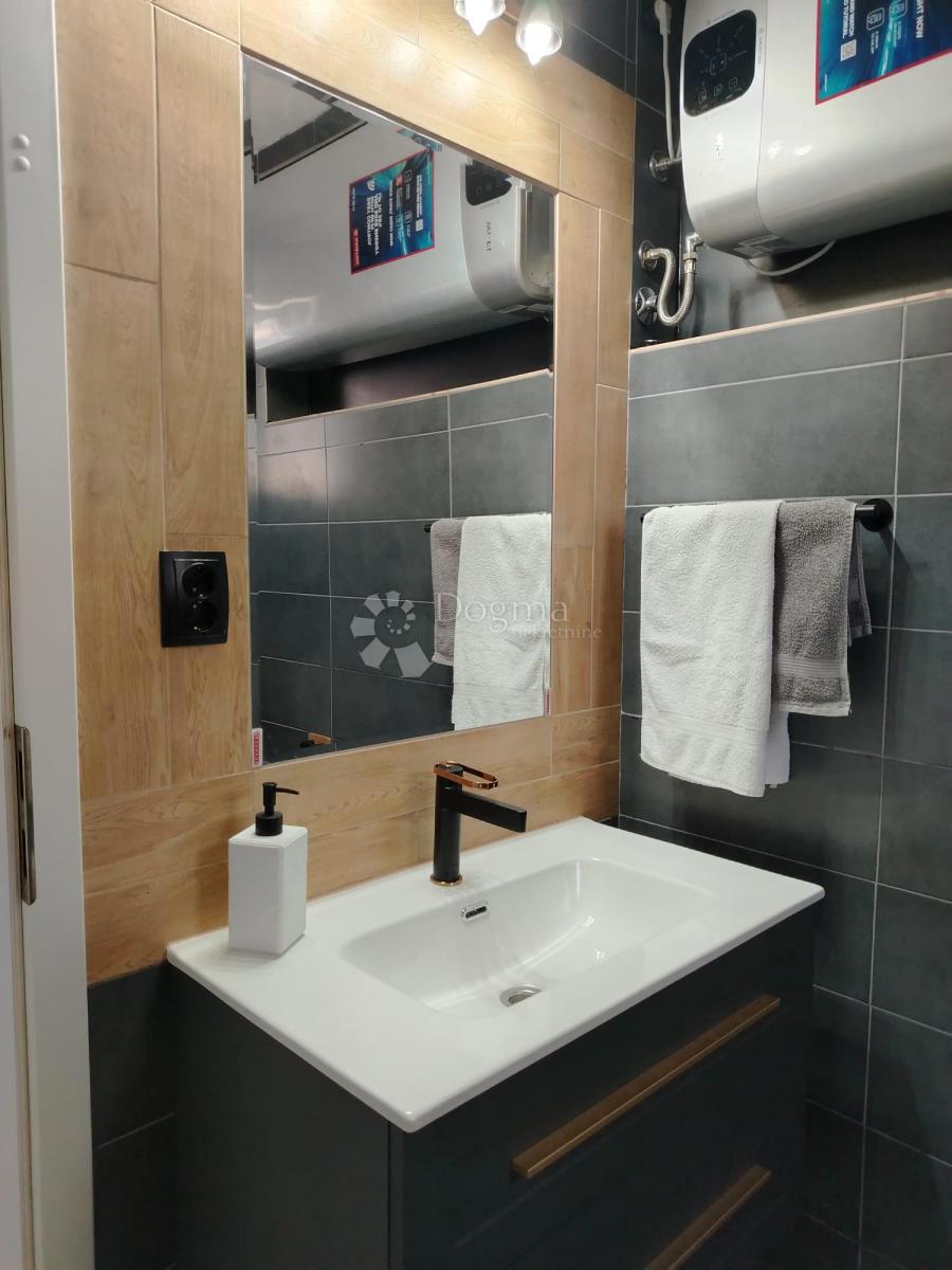 Casa Okrug Gornji, Okrug, 366m2