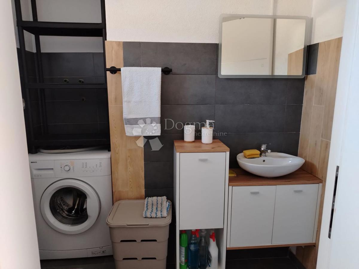 Casa Okrug Gornji, Okrug, 366m2