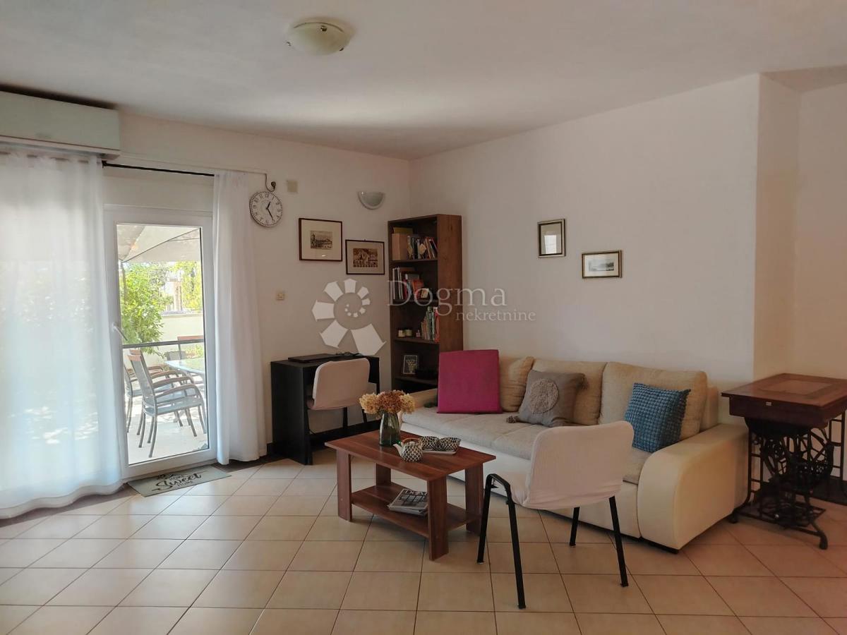 Casa Okrug Gornji, Okrug, 366m2