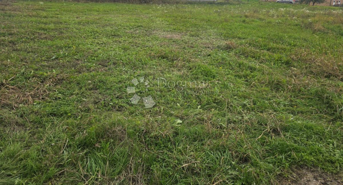 Terreno edificabile Hrašćica, Varaždin - Okolica, 587m2