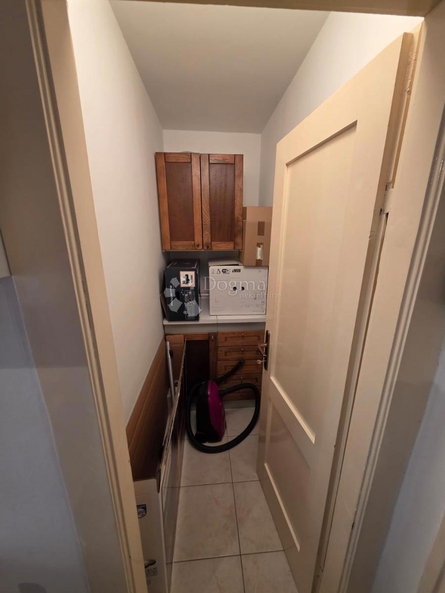 ŠIBENIK - 2 CASE IN CENTRO CITTÀ! OTTIMA OCCASIONE