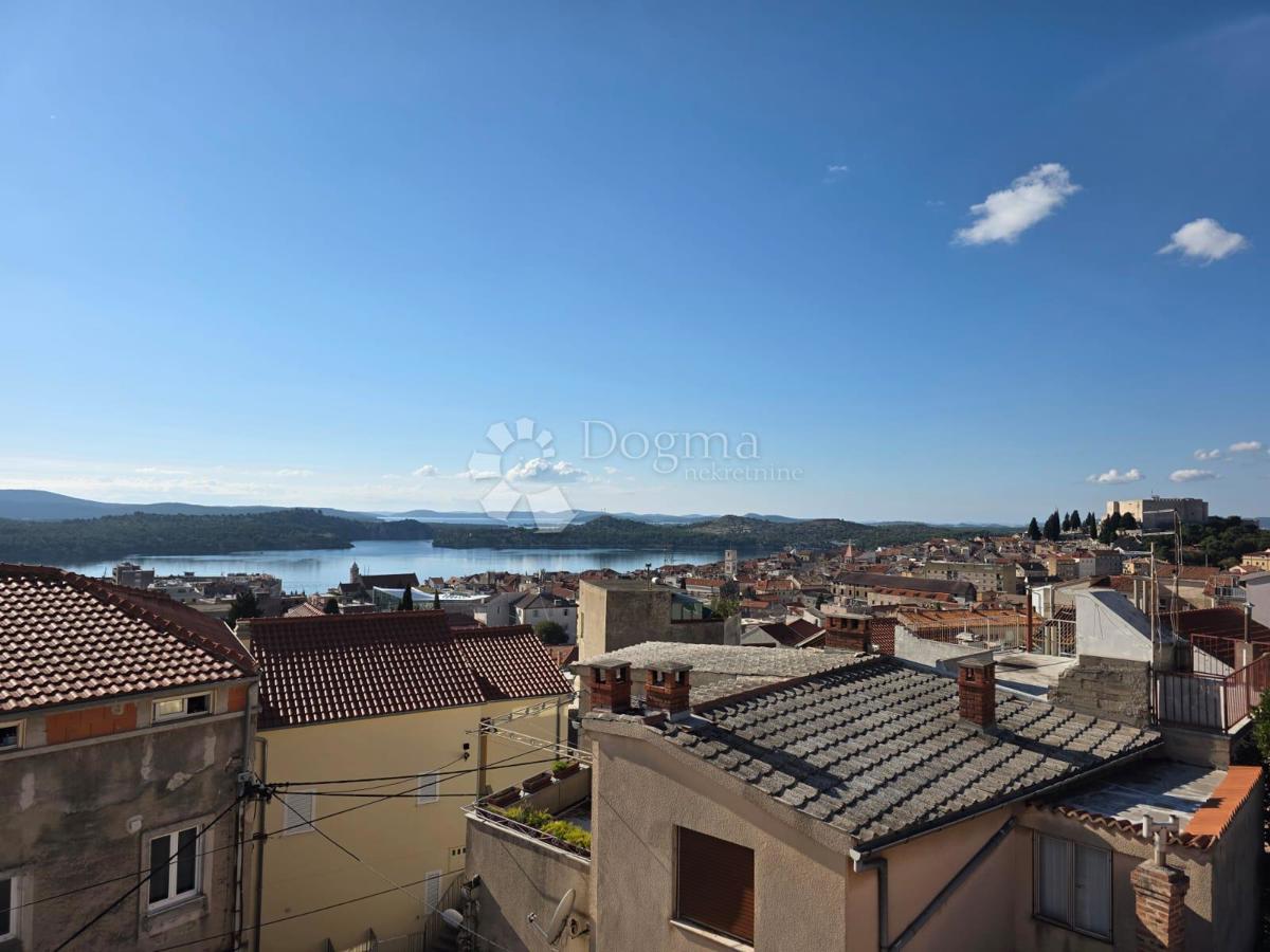 ŠIBENIK - 2 CASE IN CENTRO CITTÀ! OTTIMA OCCASIONE