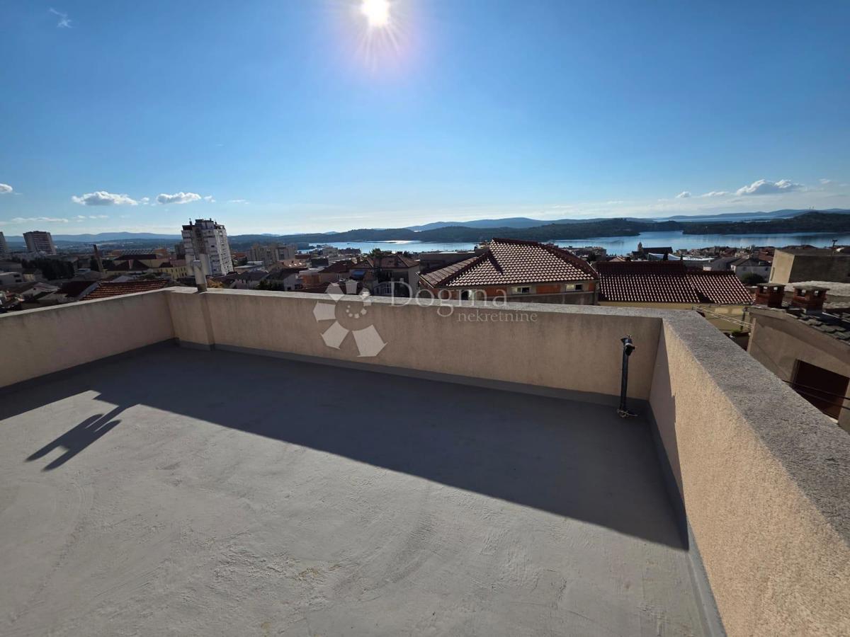 ŠIBENIK - 2 CASE IN CENTRO CITTÀ! OTTIMA OCCASIONE