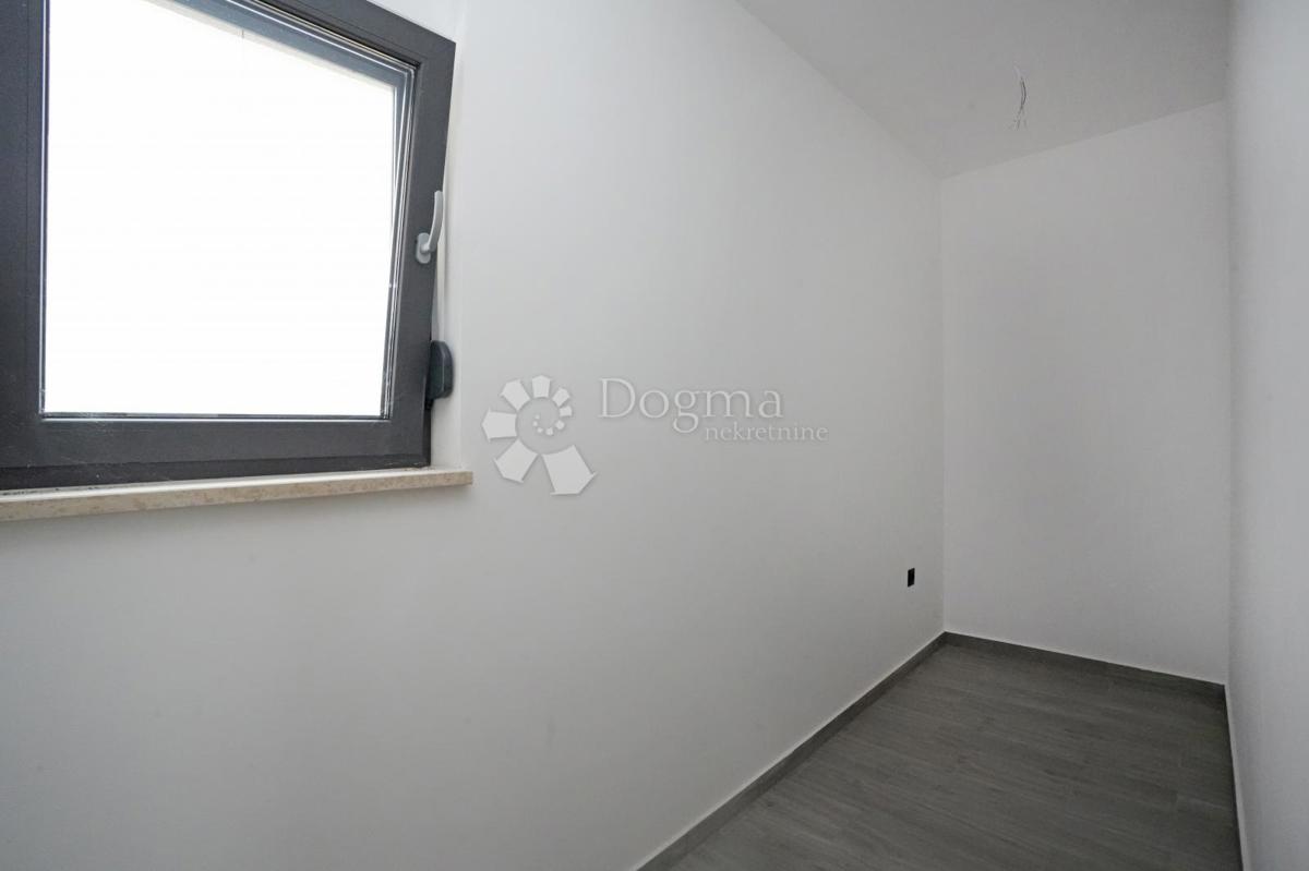 VILLA MODERNA DI NUOVA COSTRUZIONE