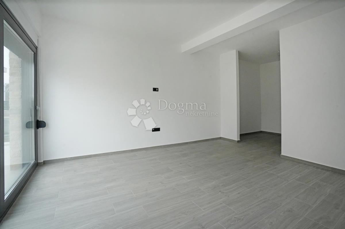 VILLA MODERNA DI NUOVA COSTRUZIONE