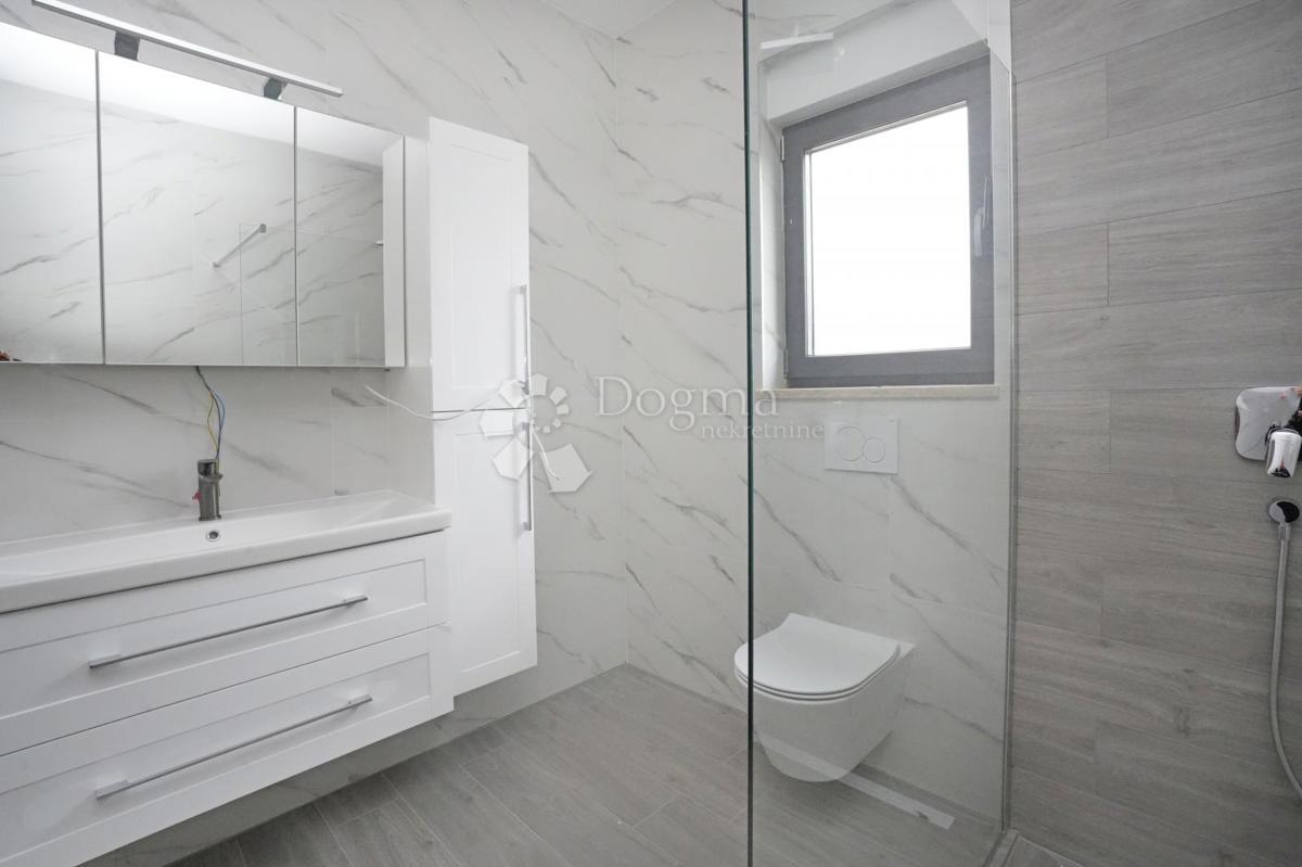 VILLA MODERNA DI NUOVA COSTRUZIONE