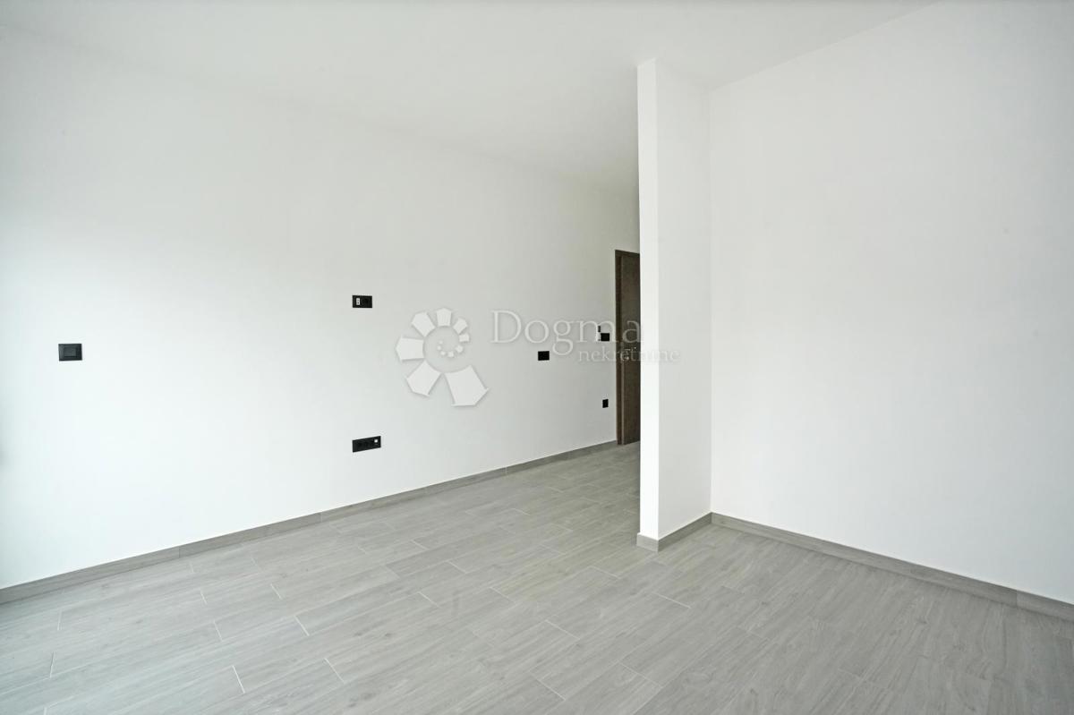 VILLA MODERNA DI NUOVA COSTRUZIONE