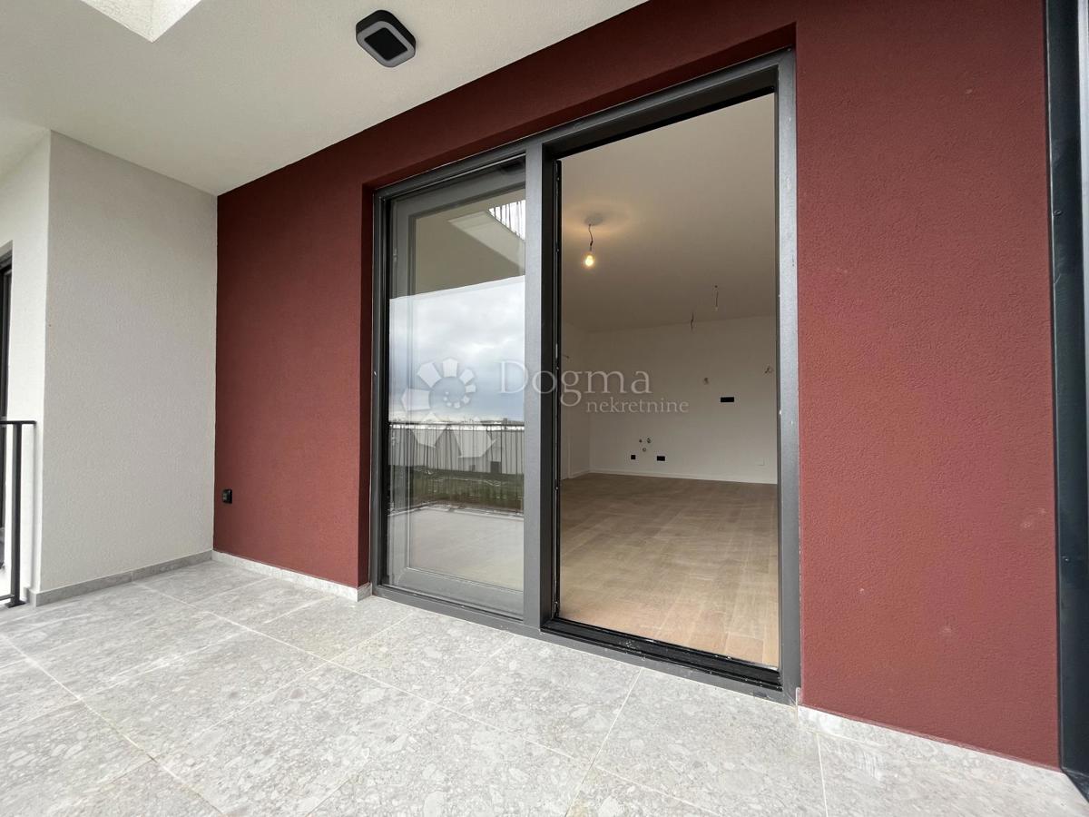 Appartamento in nuova costruzione con ascensore e garage, Umago